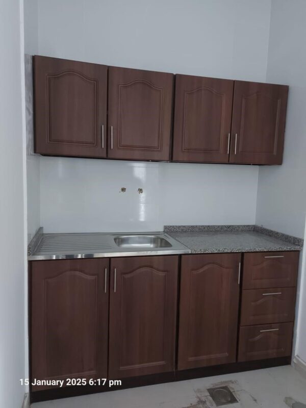 Classic Wood Kitchen Cabinet Set